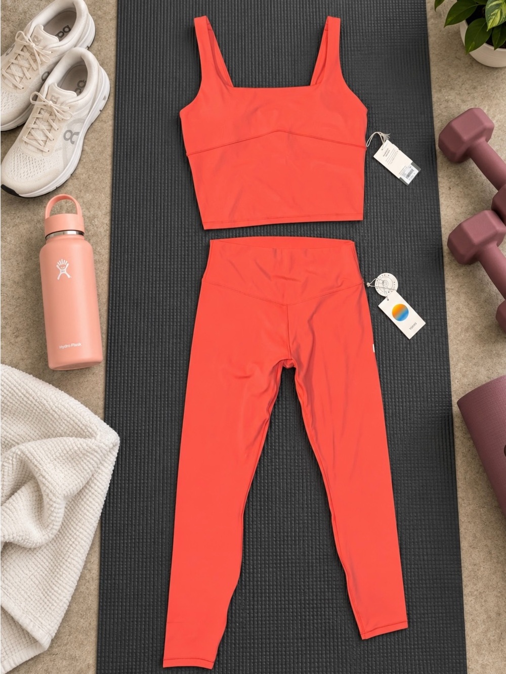 Vuori Coral All The Feels Leggings & Support Tank Set-NWT
